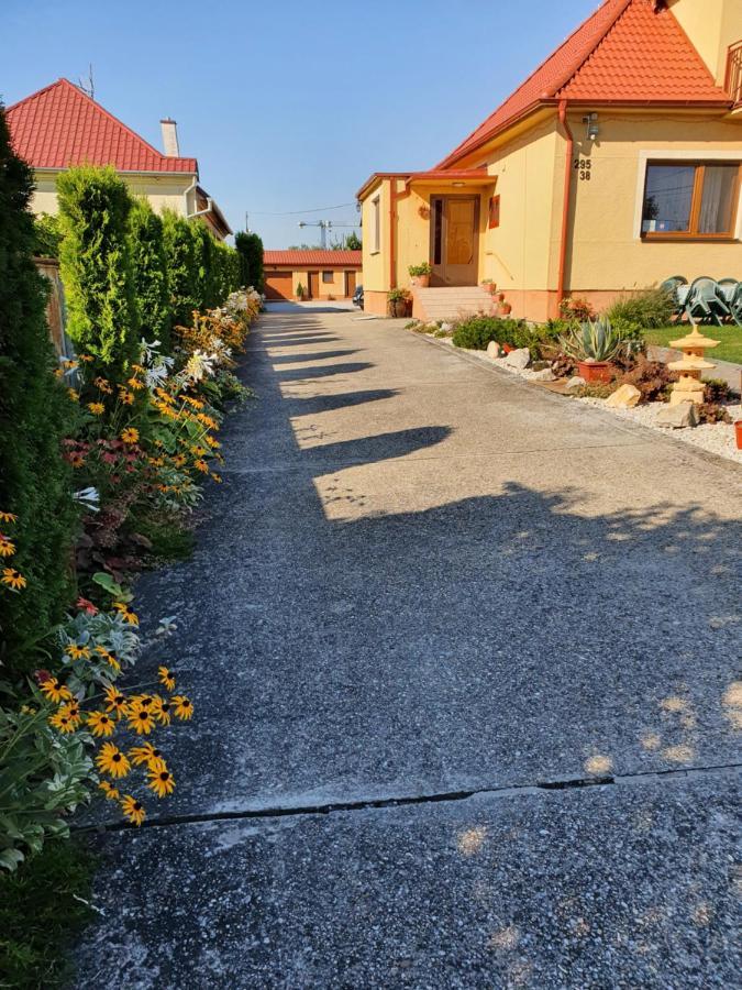 Apartament Privat U Jozefa Foeldesa Veľký Meder Zewnętrze zdjęcie