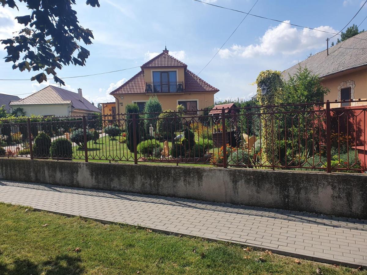 Apartament Privat U Jozefa Foeldesa Veľký Meder Zewnętrze zdjęcie