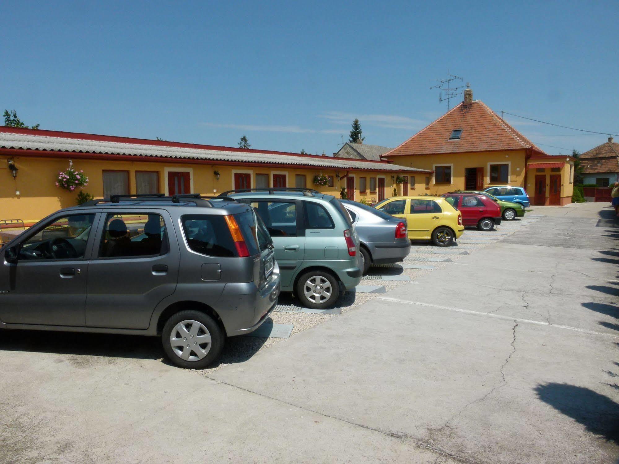 Apartament Privat U Jozefa Foeldesa Veľký Meder Zewnętrze zdjęcie